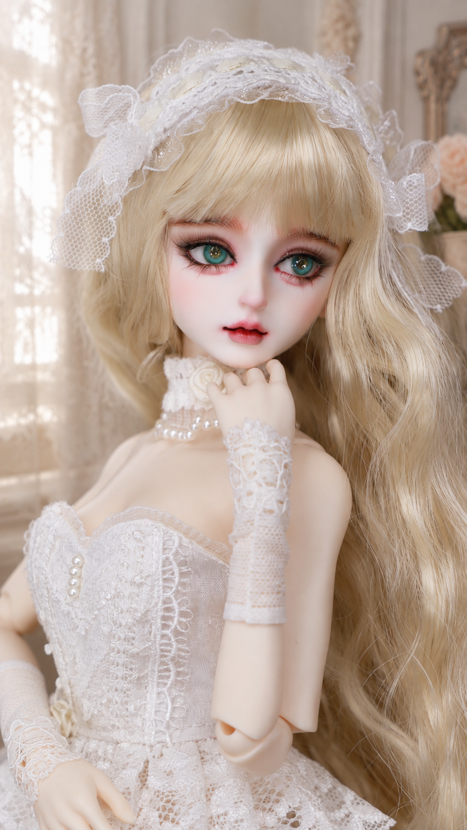 BJD Doll 1/4,Exquisite Hand-Painted Makeup,White Outfit Style