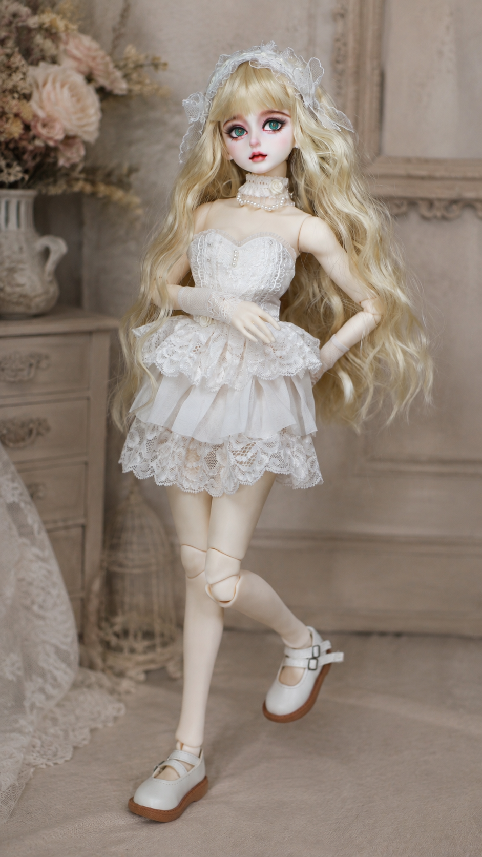 BJD Doll 1/4,Exquisite Hand-Painted Makeup,White Outfit Style - Image 3